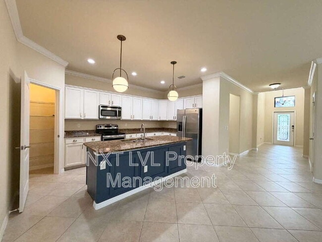 Building Photo - 9453 River Otter Dr