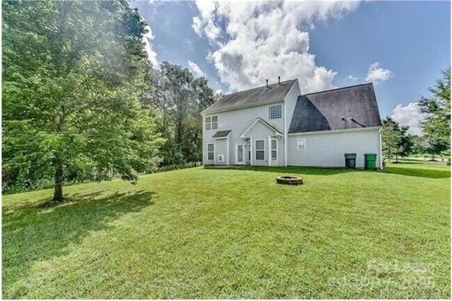 Building Photo - 3111 Gloxinia Rd