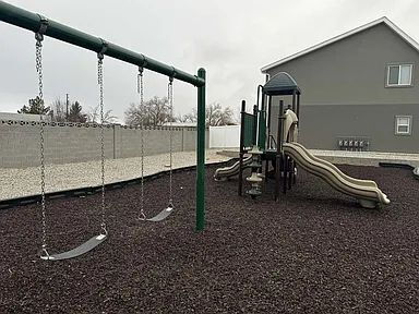 Building Photo - Charming Brand New Cedar City Townhouse: 2 Master bedrooms with ensuite bathrooms. Pet Friendly!