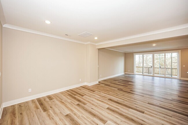 Building Photo - Brand New End-Unit Townhome | 3 BR/2.5BA | 1-Car Garage | Near Downtown Mooresville