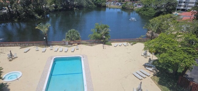 Building Photo - 1300 NE Miami Gardens Dr