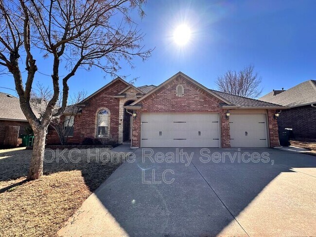 Building Photo - 13204 SW 2nd Terrace