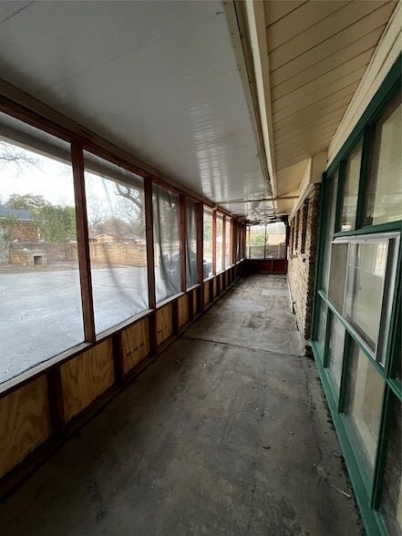 Building Photo - 8300 Doreen Ave