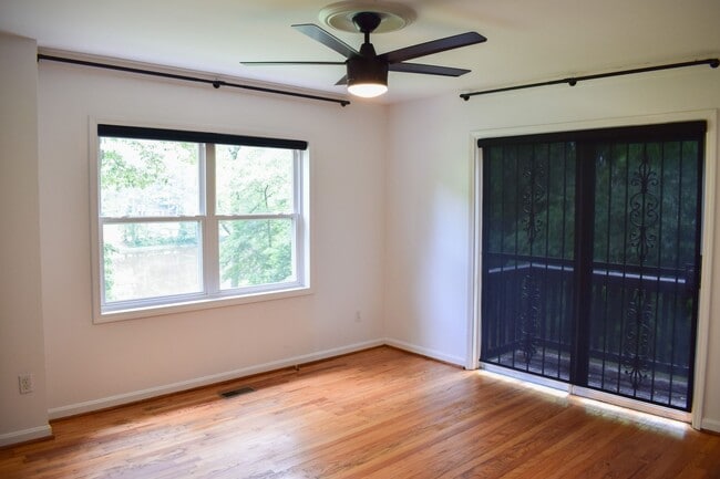 Building Photo - 1610 E 27th Ave