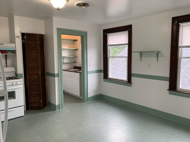 kitchen - 191 Lamson St
