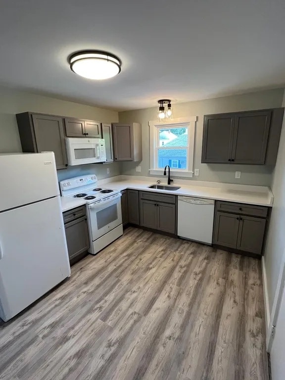 Building Photo - 26 Island Ave