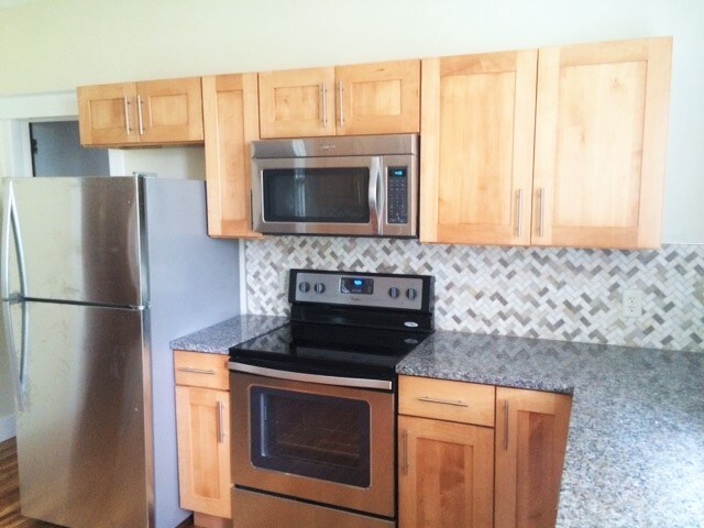 Primary Photo - 36 Chestnut St