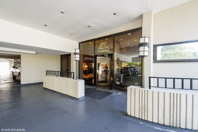 Building Photo - 5100 N Marine Dr