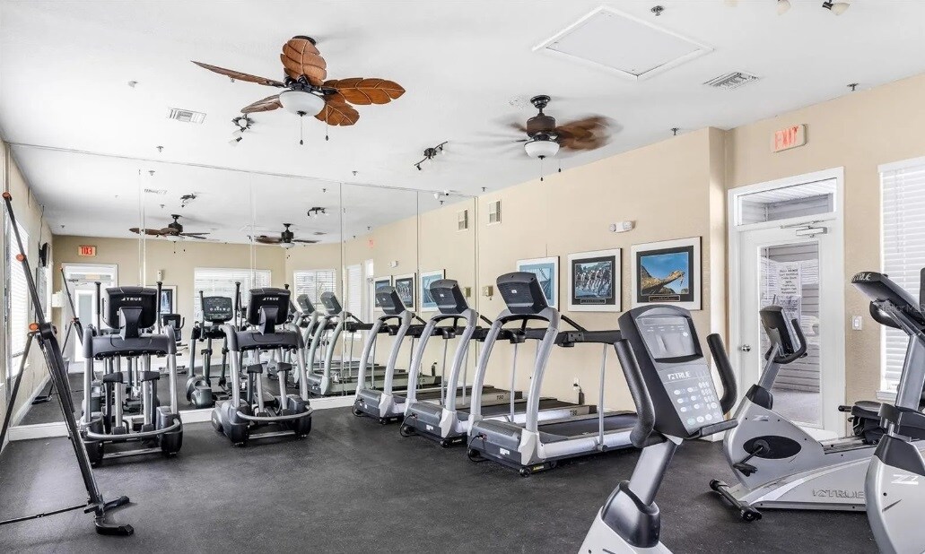 Building Photo - 2565 Grassy Point Dr