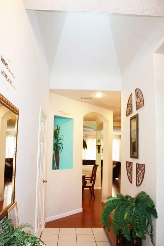 Building Photo - 217 Grooms Rd