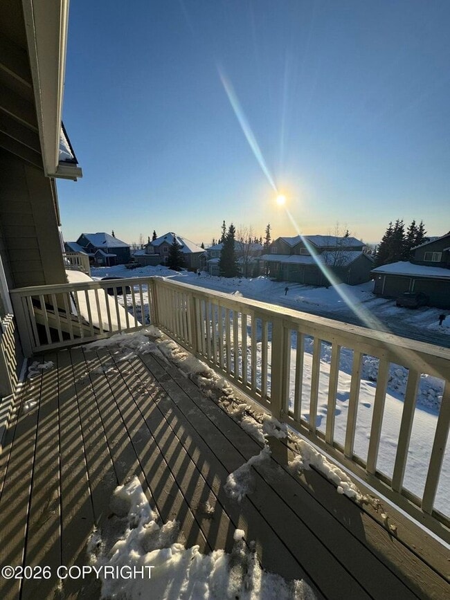 Building Photo - Stunning home in Goldenview