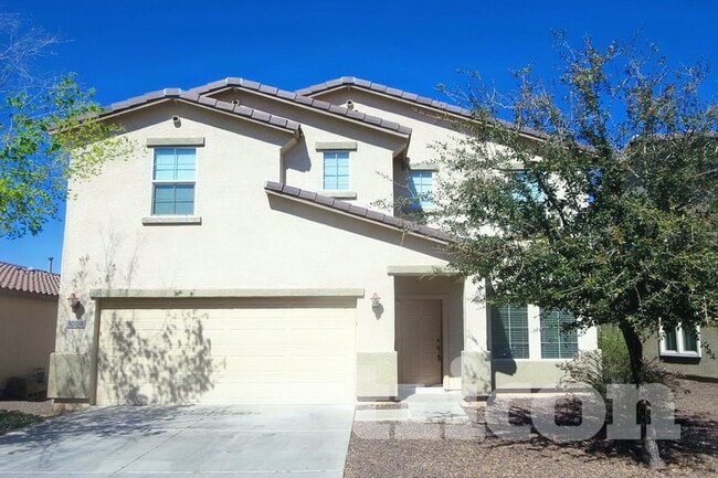 Building Photo - 1004 E Kelsi Ave