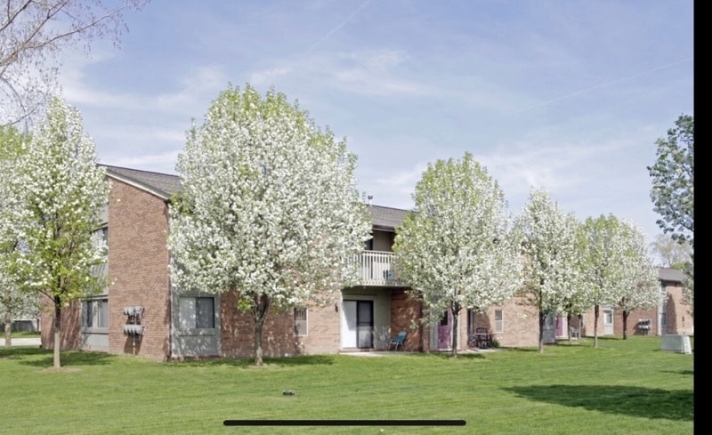 Courtyard in Spring Photo - Bradford Square