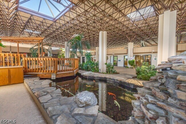 Building Photo - 7430 Lake Breeze Dr