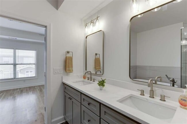 Building Photo - 10674 Weir Way