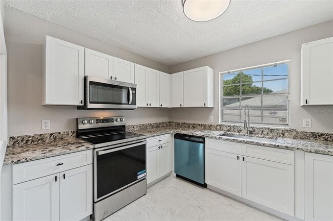 Building Photo - 47 Kathy Dr