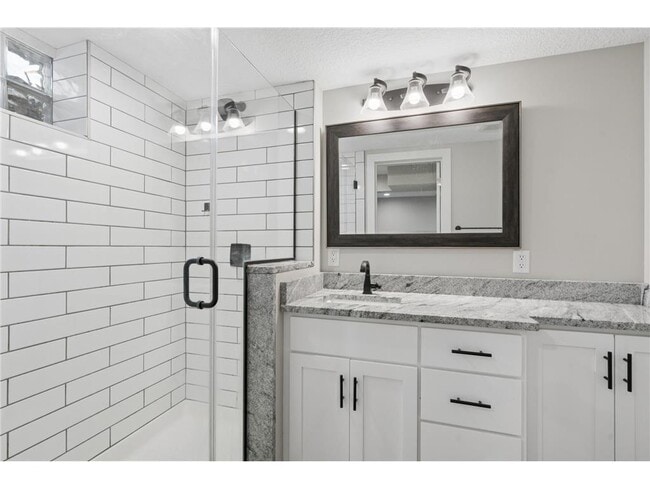 Building Photo - 3100 W 55th St