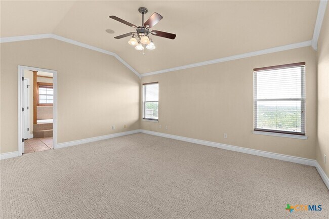 Building Photo - 336 Skyline Dr
