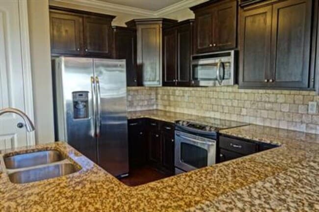 Building Photo - 1121 Towne Creek Pl NW