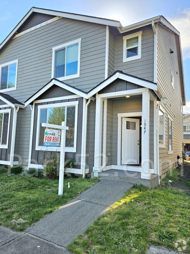 Building Photo - 3 Bedroom Townhouse In Olympia