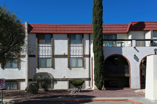 Building Photo - Barcelona Manor Condominiums