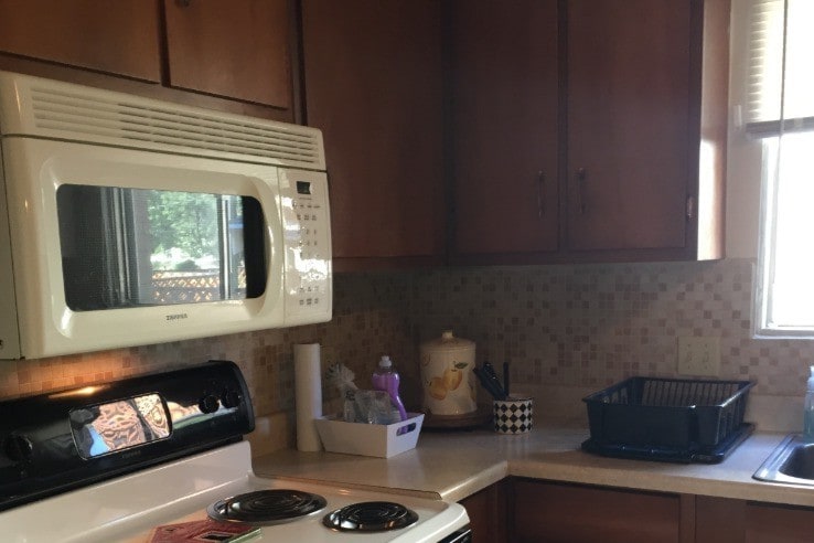 Kitchen 1 - 4921 Chicago St
