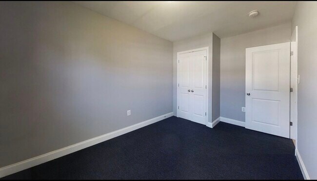 Building Photo - 3 bedroom opportunity area