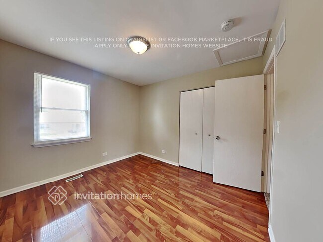 Building Photo - 128 Longford Dr