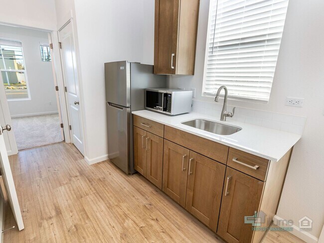 Building Photo - 3691 SW 209th Ave