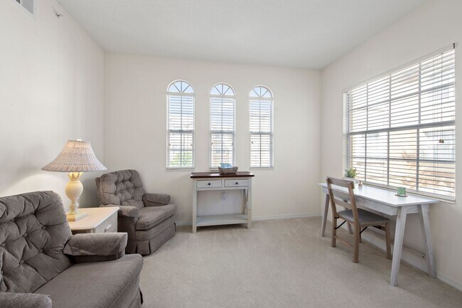 Building Photo - 2/2 CONDO IN BEACHWALK -FULLY FURNISHED SEASONAL RENTAL