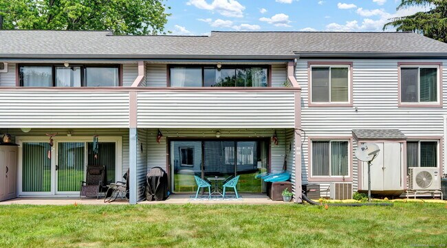 Building Photo - 39 Candlewood Dr