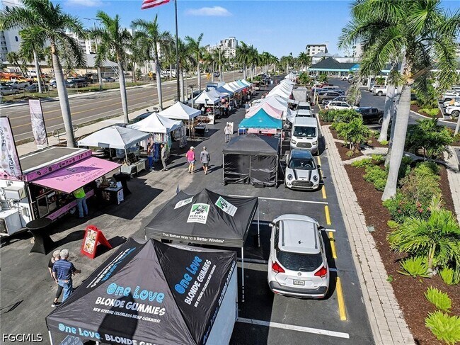 Building Photo - 7330 Estero Blvd