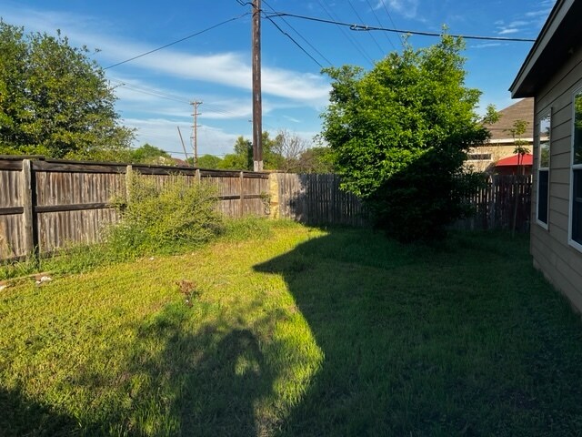 Building Photo - 5702 Sendero Spgs