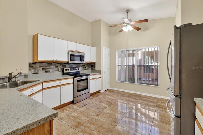 Building Photo - 156 Grand Canal Dr