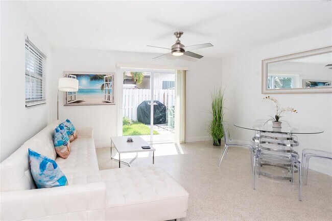 Building Photo - 1469 NW 10th St