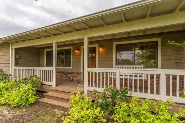 Building Photo - Home on Acreage (horses OK)  for Lease