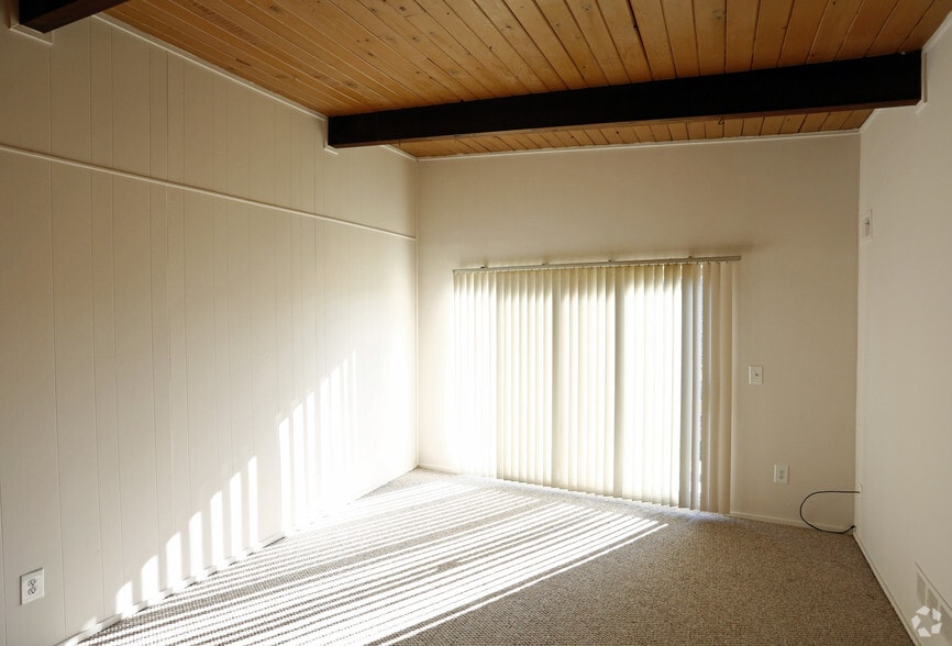 Interior Photo - Westland Capri