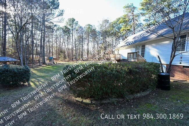 Building Photo - 7122 Ramblewood Dr