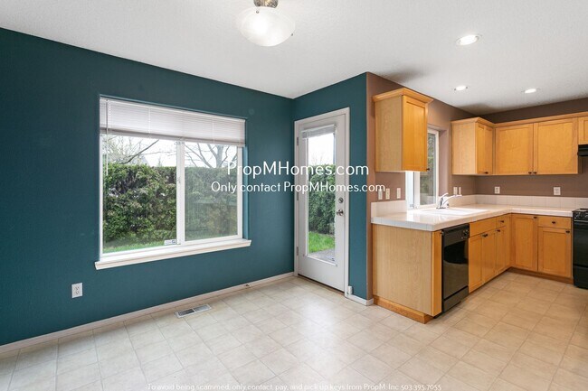 Building Photo - Colorful Four Bedroom Home In Bethany W/ Spacious Backyard!