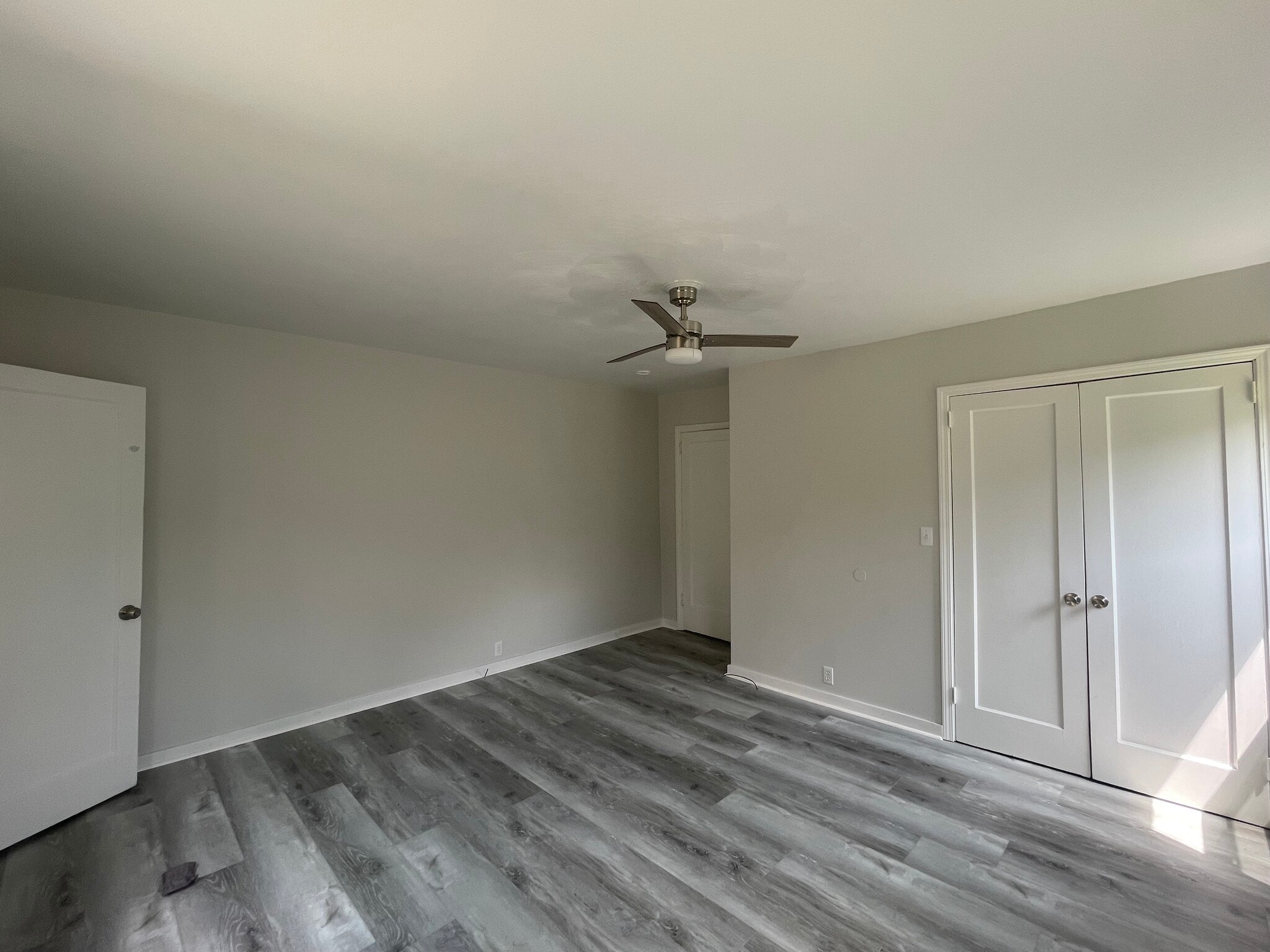 Master bedroom - 10334 Adirondack View Hts