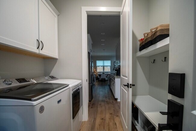 Building Photo - 154 Caraway Dr