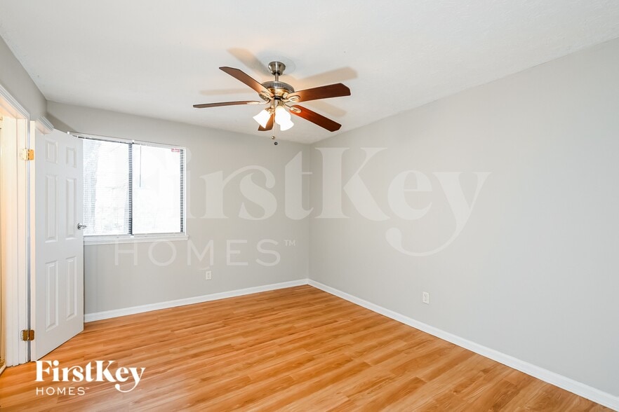 Building Photo - 1506 Spender Dr