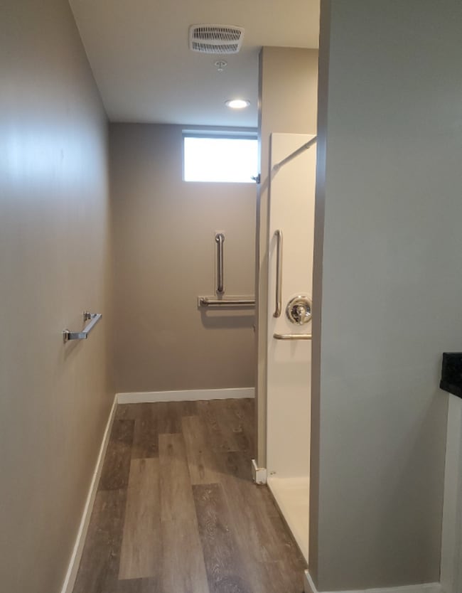 Building Photo - One Bedroom (Modified - ADA) near WWU Available Soon!