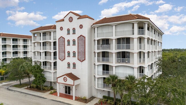 Building Photo - 801 Del Rio Way