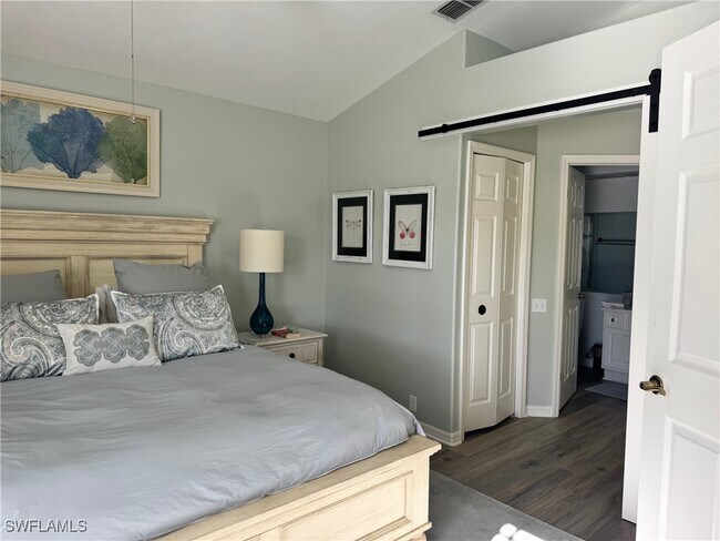 Building Photo - 13611 Worthington Way