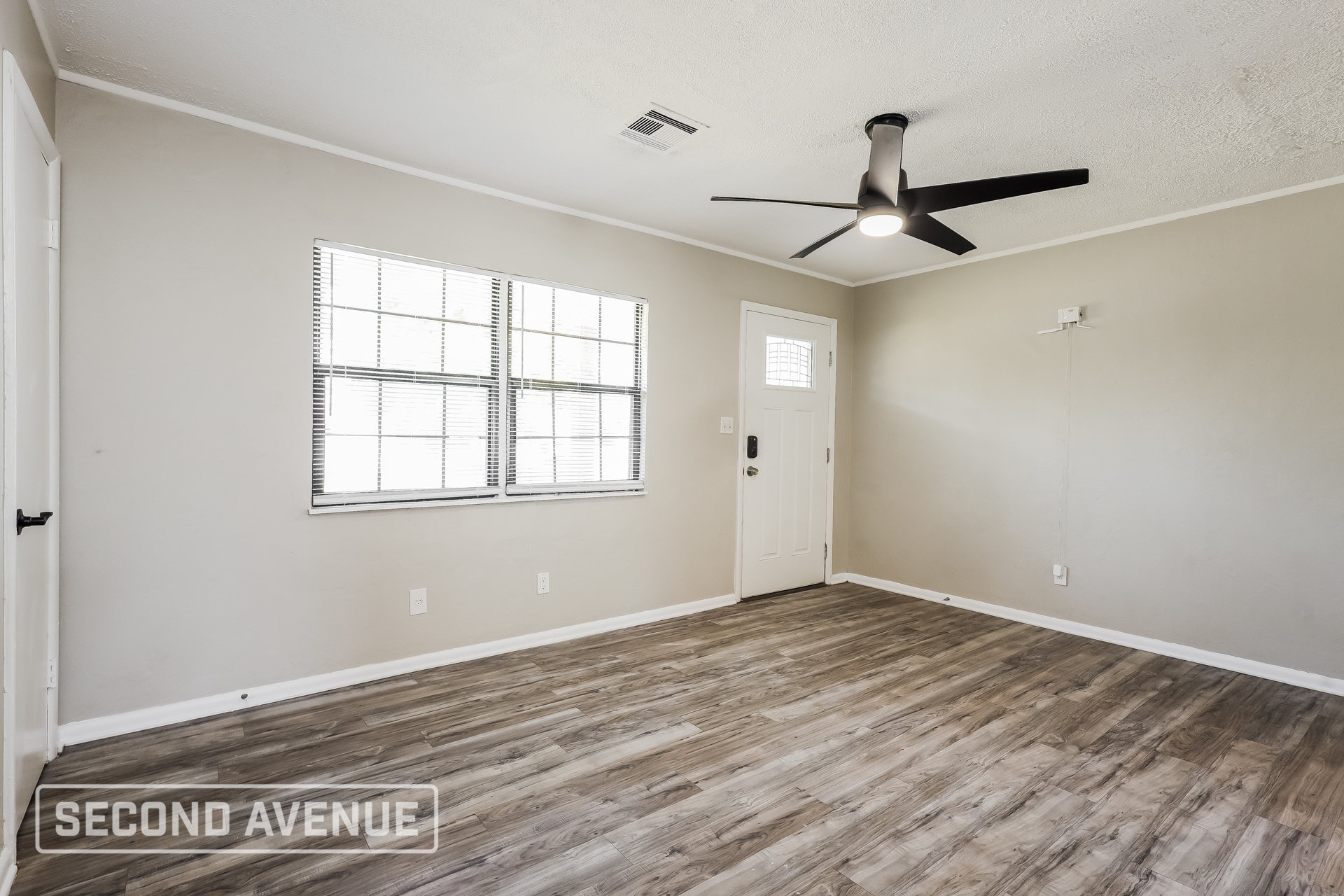 Building Photo - 1400 Marydale Ave