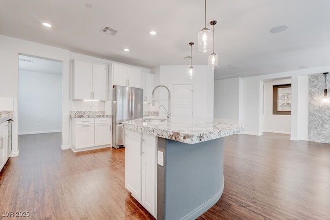 Building Photo - 2489 Cingoli St