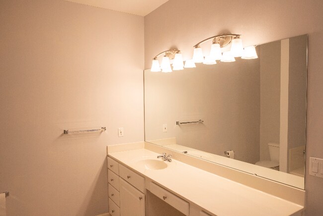 Building Photo - 13115 Mill Crossing Ct