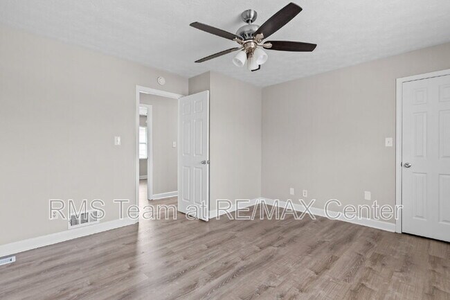 Building Photo - 416 Northdale Ct