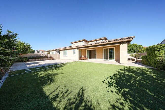 Building Photo - Stunning home located in the heart of Chandler, AZ!
